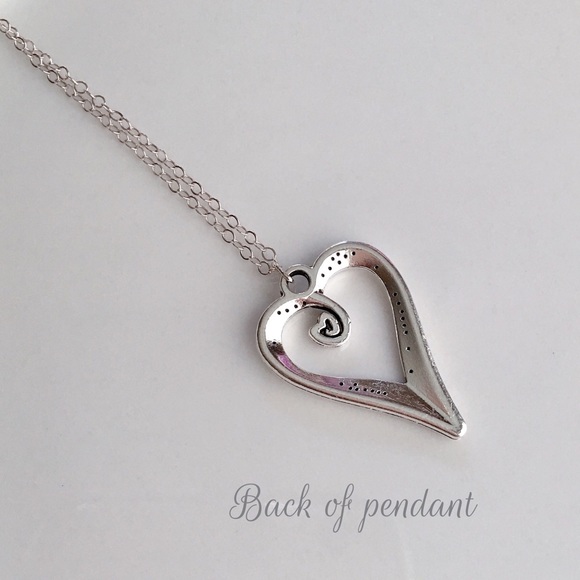 🌹Silver Heart Necklace 📿 ❤️ 🌹 - Picture 6 of 6